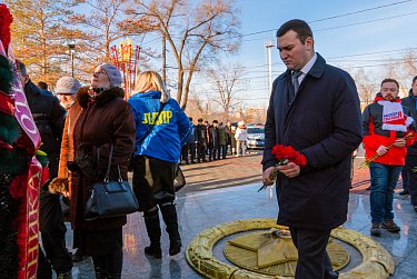 Слава защитникам Отечества!